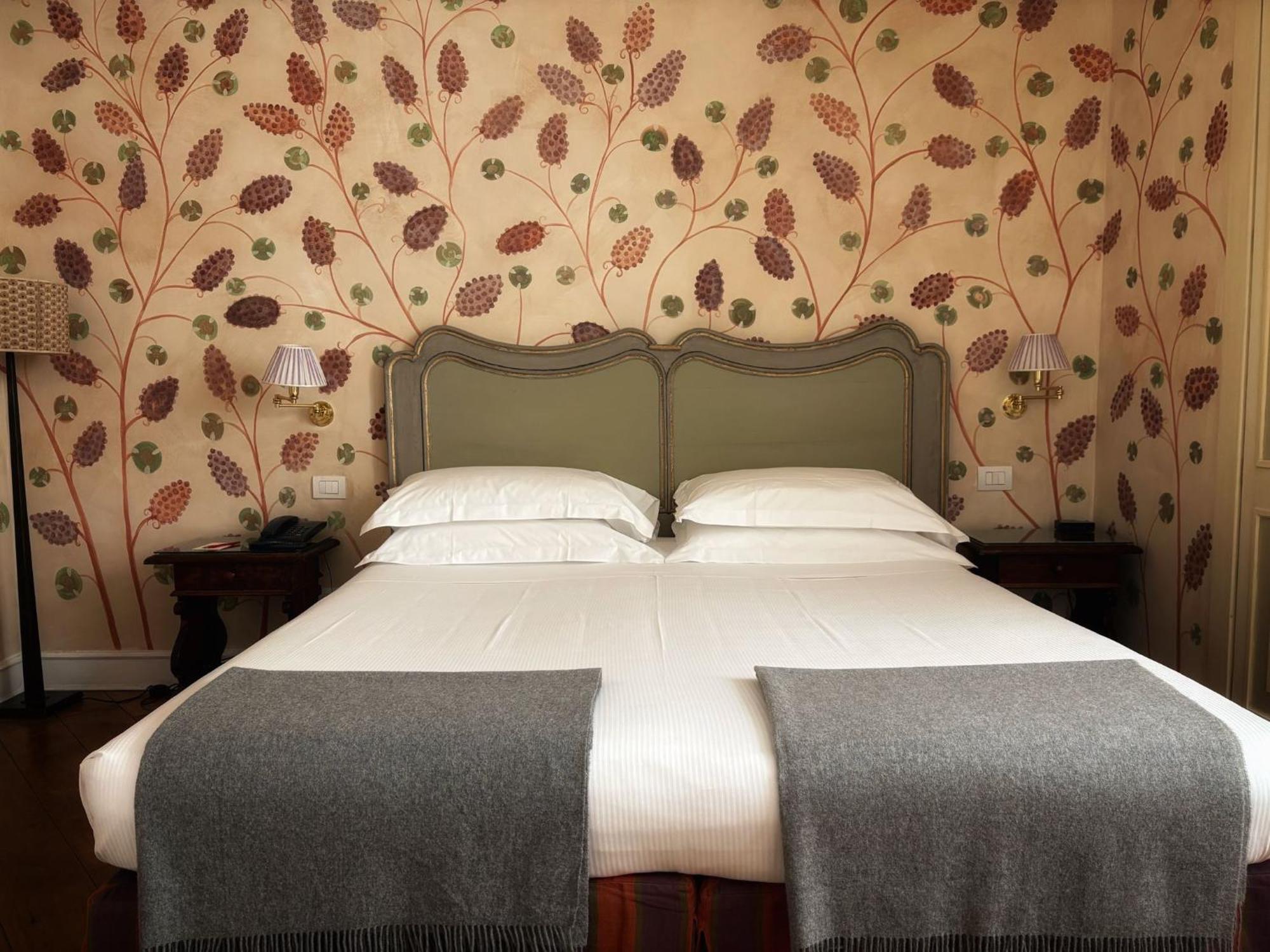 Antica Torre Tornabuoni Bed & Breakfast Florenţa Exterior foto