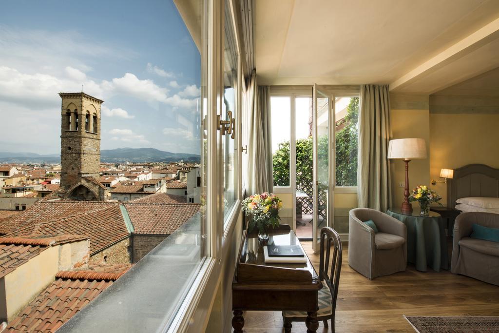 Antica Torre Tornabuoni Bed & Breakfast Florenţa Exterior foto
