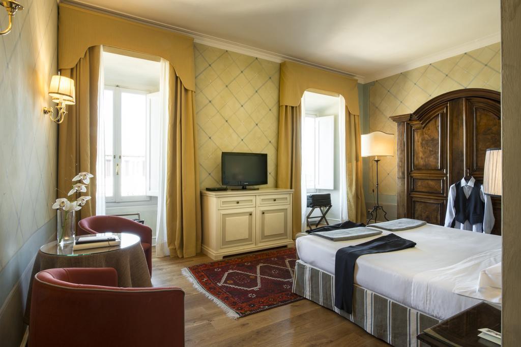 Antica Torre Tornabuoni Bed & Breakfast Florenţa Exterior foto